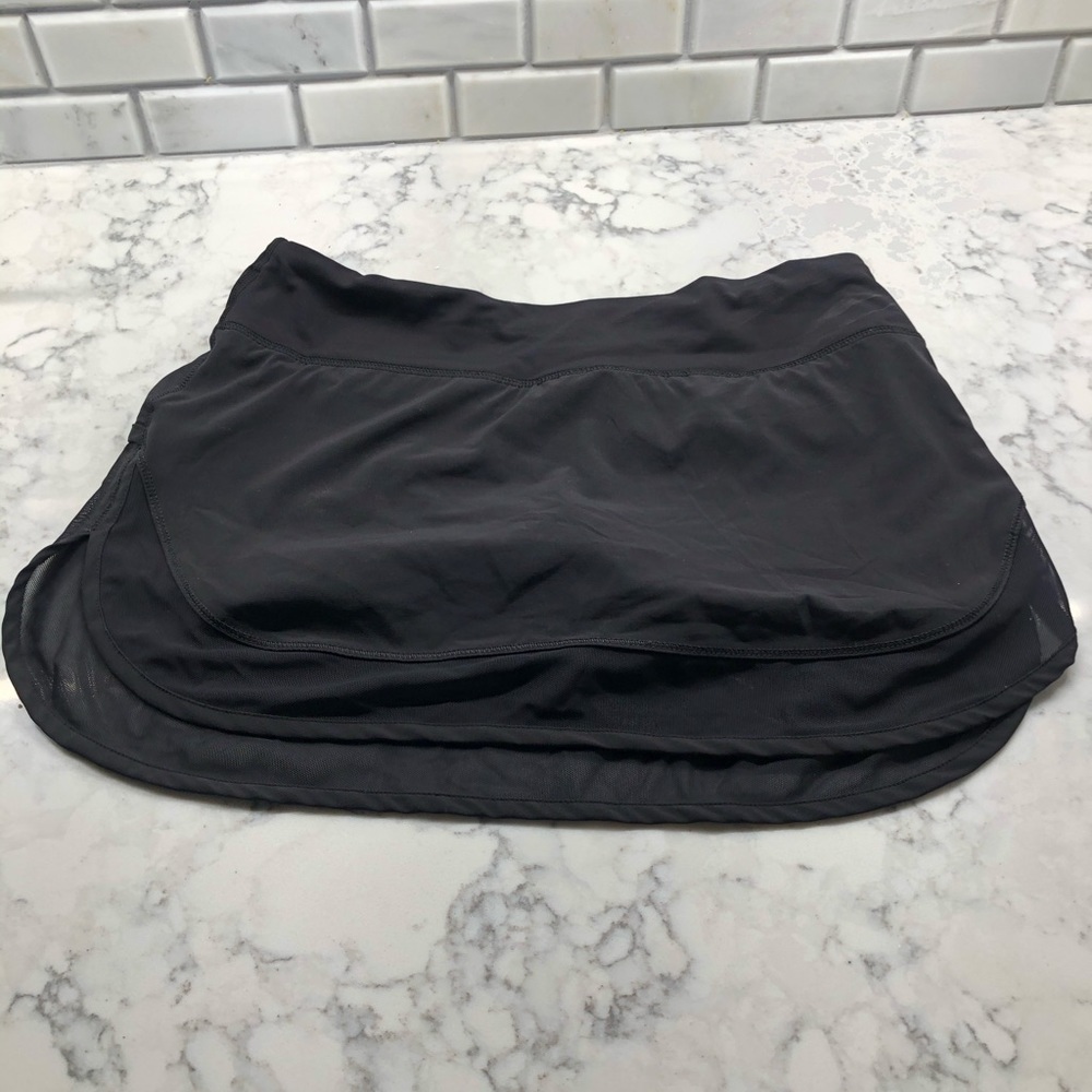 Lululemon black skirt